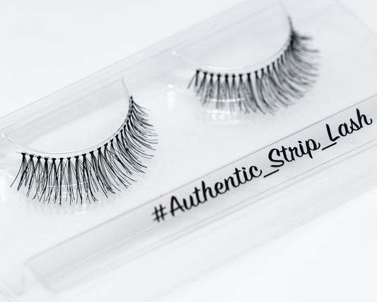 Fake Lashes medium close up #Striplash